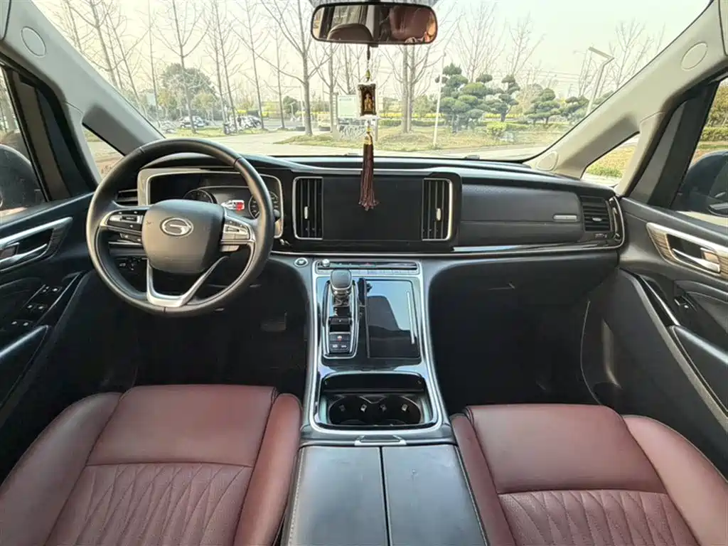 GAC Motor Trumpchi M8 — фото 16