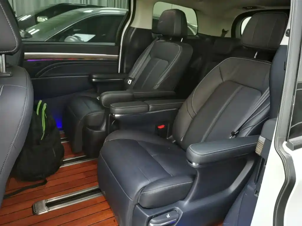 GAC Motor Trumpchi M8 — фото 17