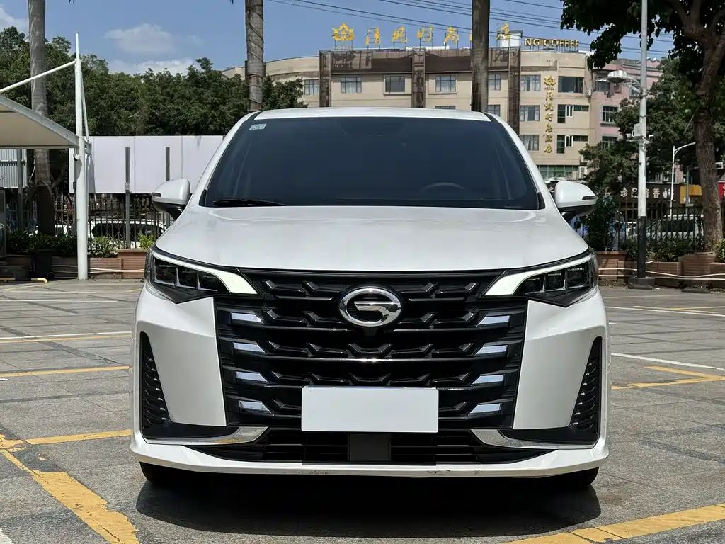 GAC Motor Trumpchi M6 — фото 2