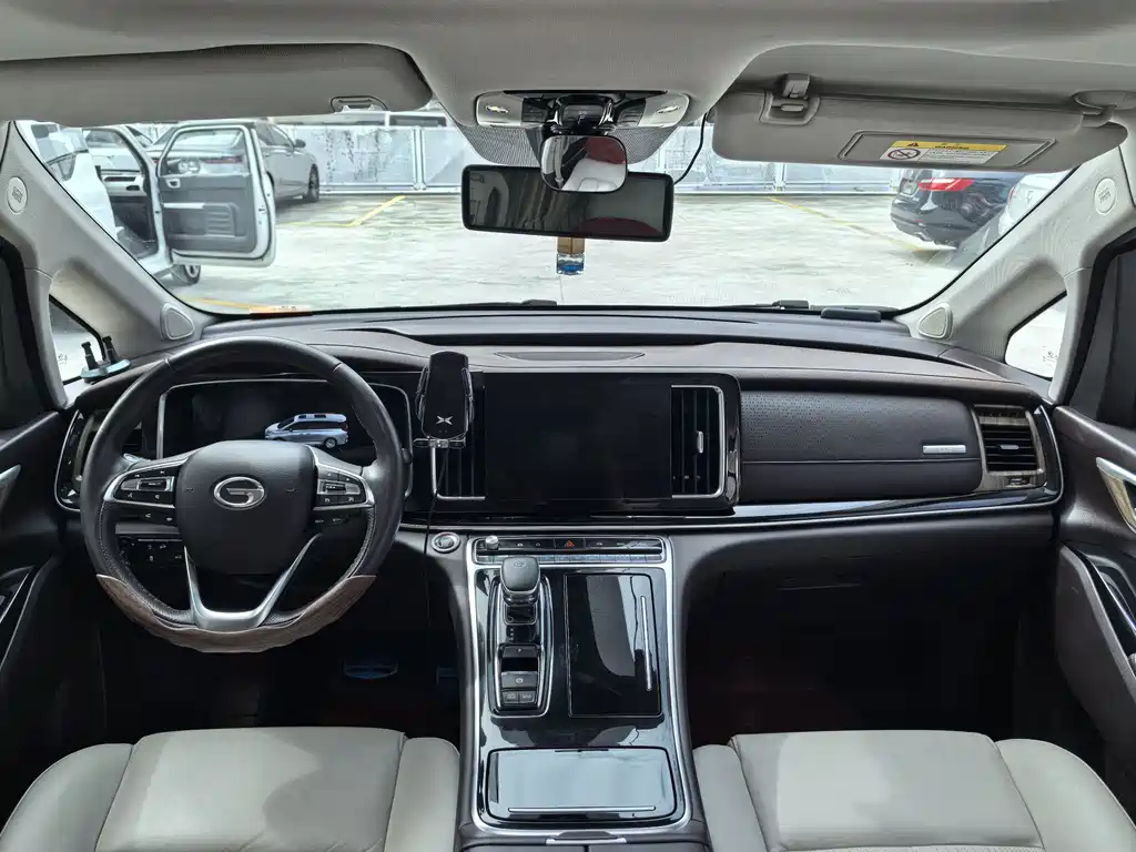 GAC Motor Trumpchi M8 — фото 17
