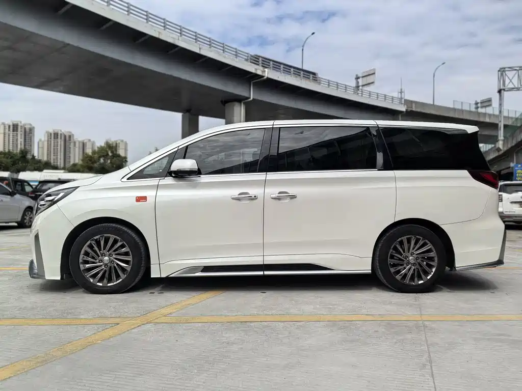 GAC Motor Trumpchi M8 — фото 3