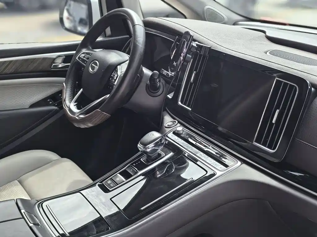 GAC Motor Trumpchi M8 — фото 8