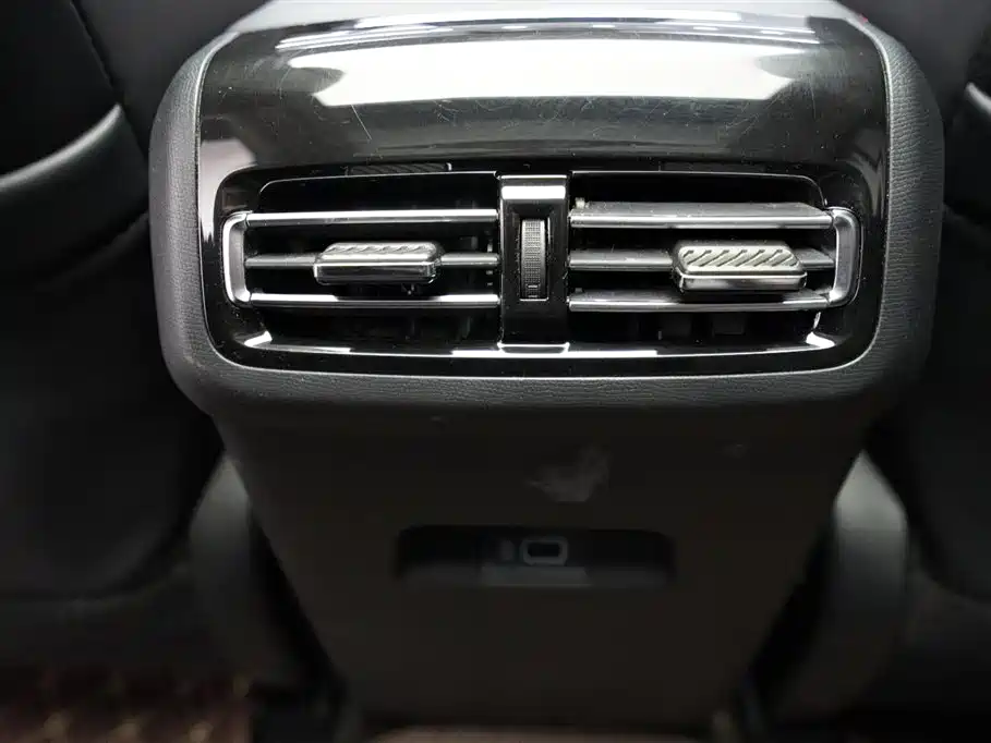 GAC Motor Shadow Cool — фото 15