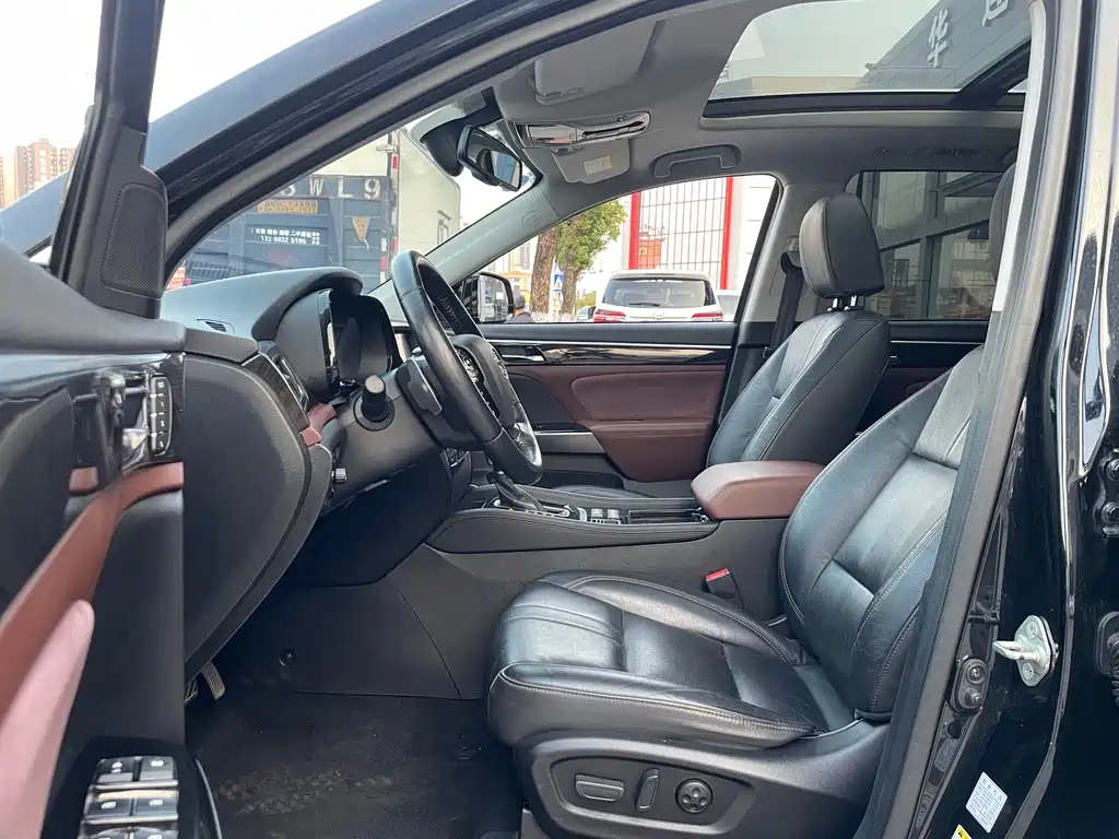 GAC Motor Trumpchi GS8 — фото 4
