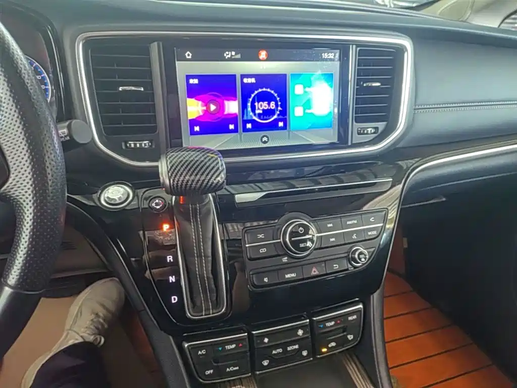 GAC Motor Trumpchi M8 — фото 13