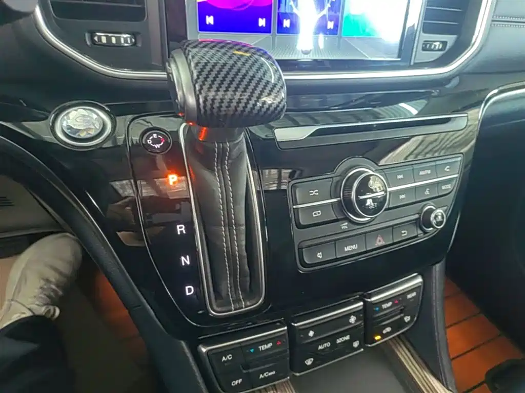 GAC Motor Trumpchi M8 — фото 14