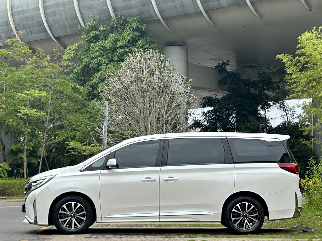 GAC Motor Trumpchi M8 — фото 7