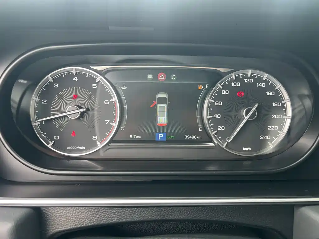 GAC Motor Trumpchi M6 — фото 13