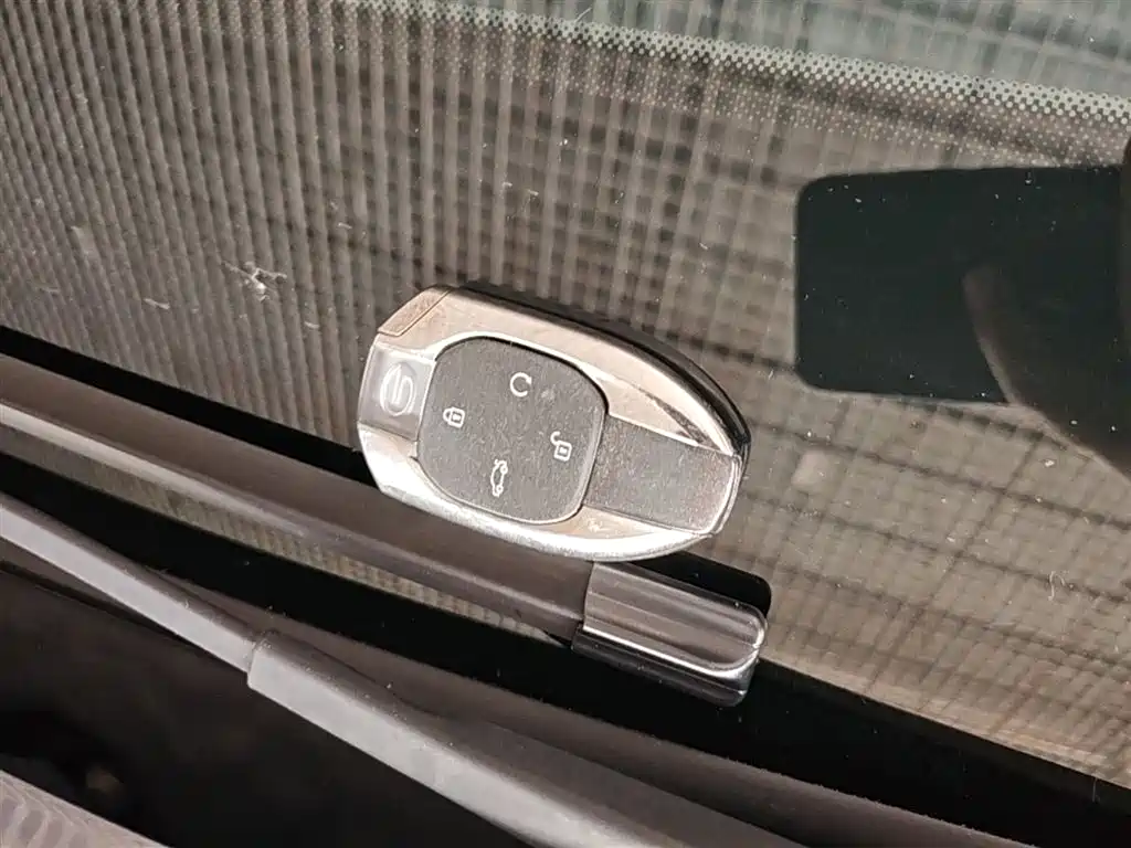 GAC Motor Shadow Leopard — фото 9
