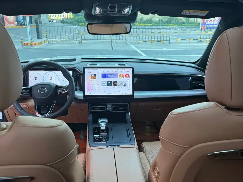 GAC Motor Trumpchi ES9 — фото 11