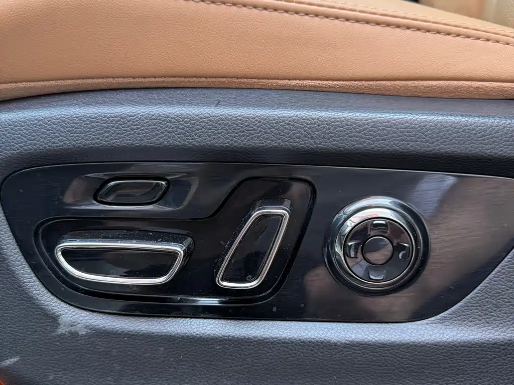 GAC Motor Trumpchi ES9 — фото 13