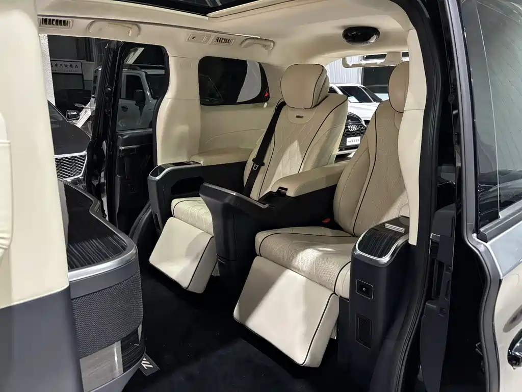 GAC Motor Trumpchi M8 — фото 10