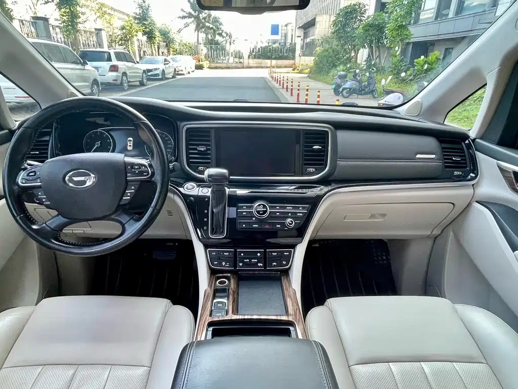 GAC Motor Trumpchi M8 — фото 4