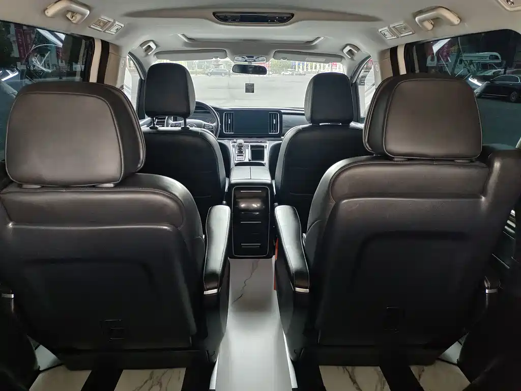 GAC Motor Trumpchi M8 — фото 10
