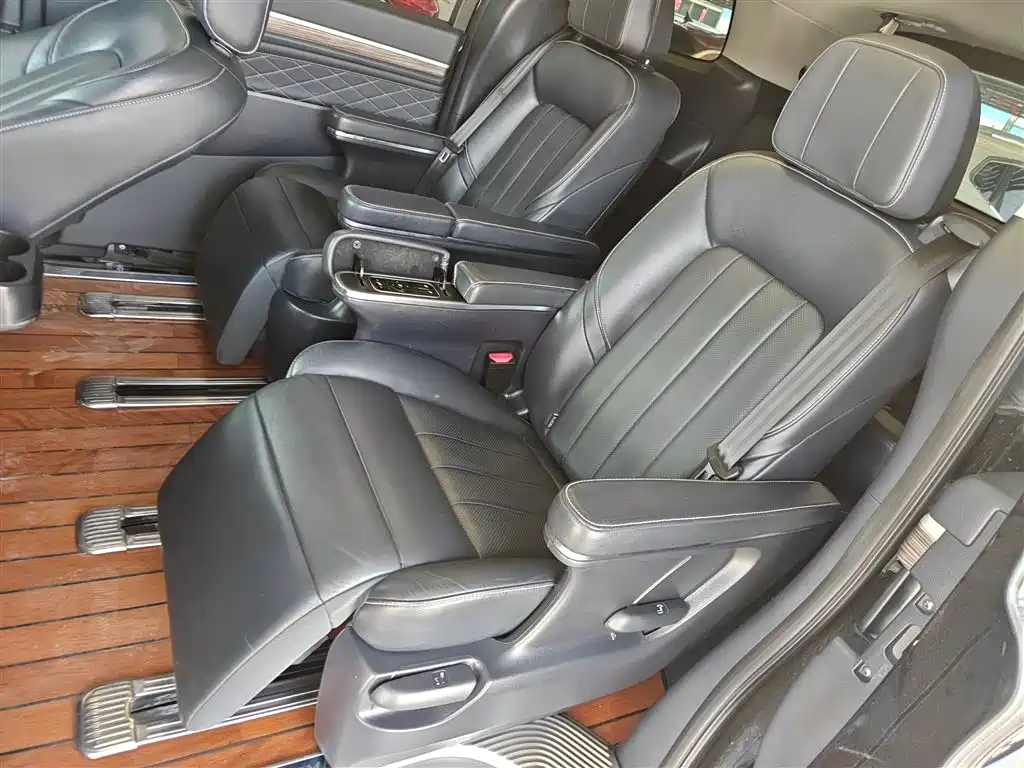 GAC Motor Trumpchi M8 — фото 9