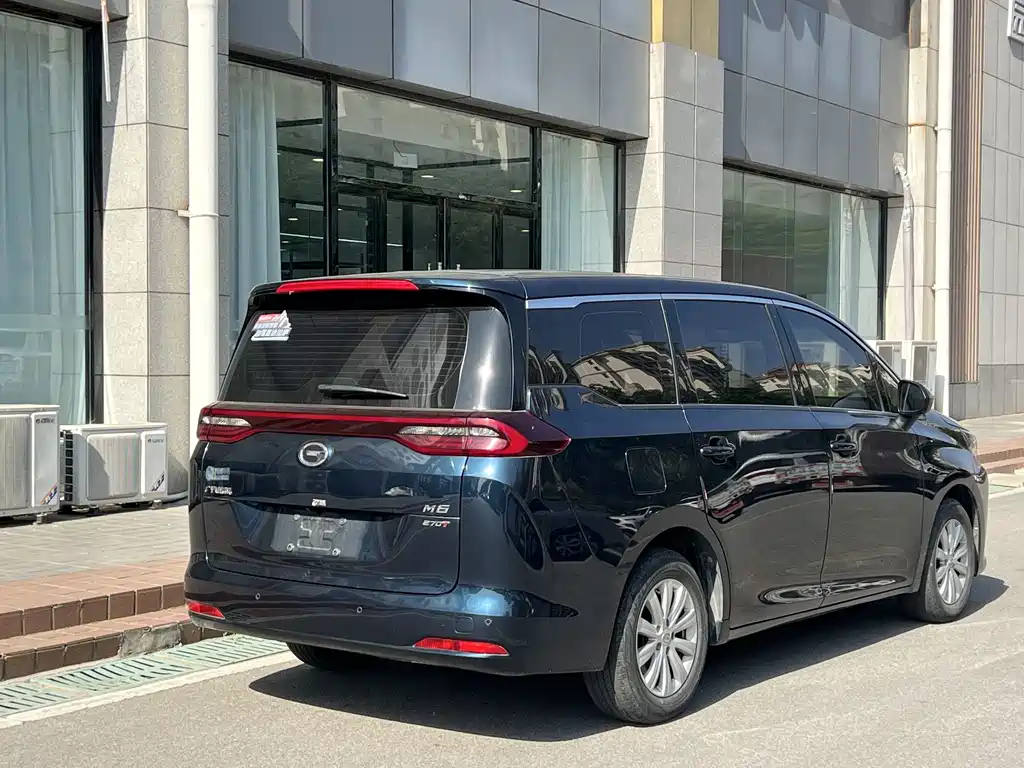 GAC Motor Trumpchi M6 — фото 9