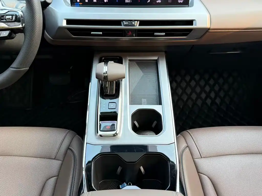 GAC Motor Trumpchi GS4 — фото 17