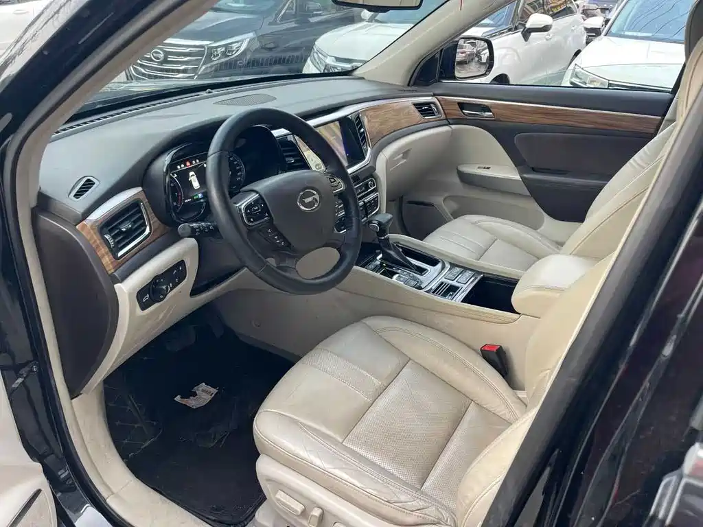GAC Motor Trumpchi GS8 — фото 7