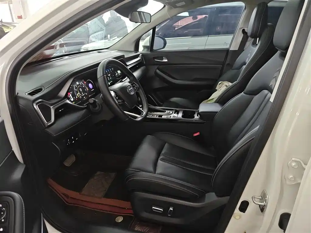 GAC Motor Trumpchi GS4 — фото 11