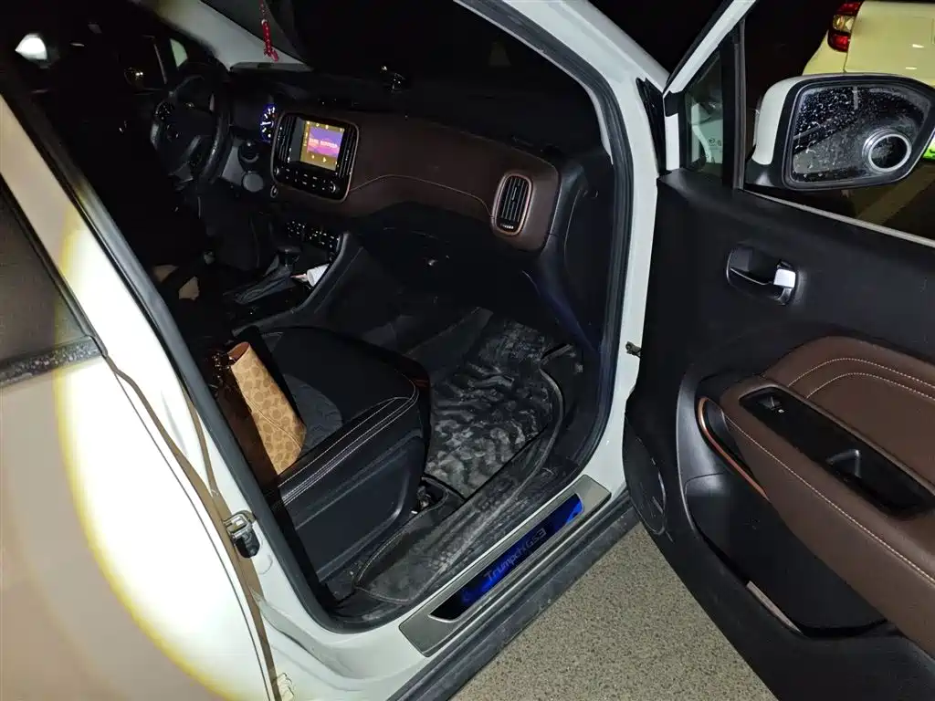GAC Motor Trumpchi GS3 — фото 20