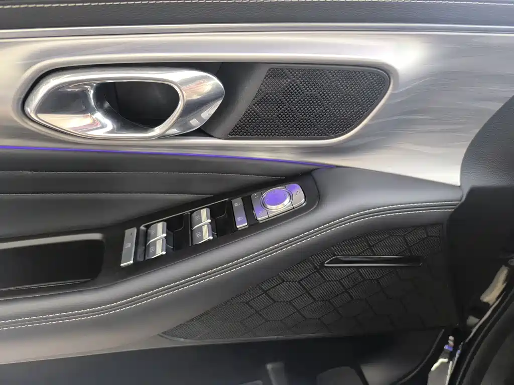 GAC Motor Trumpchi GS8 — фото 15