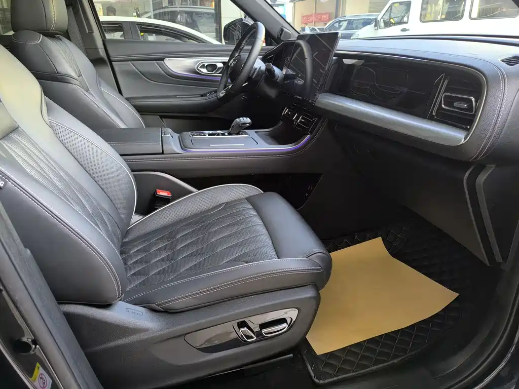 GAC Motor Trumpchi GS8 — фото 6