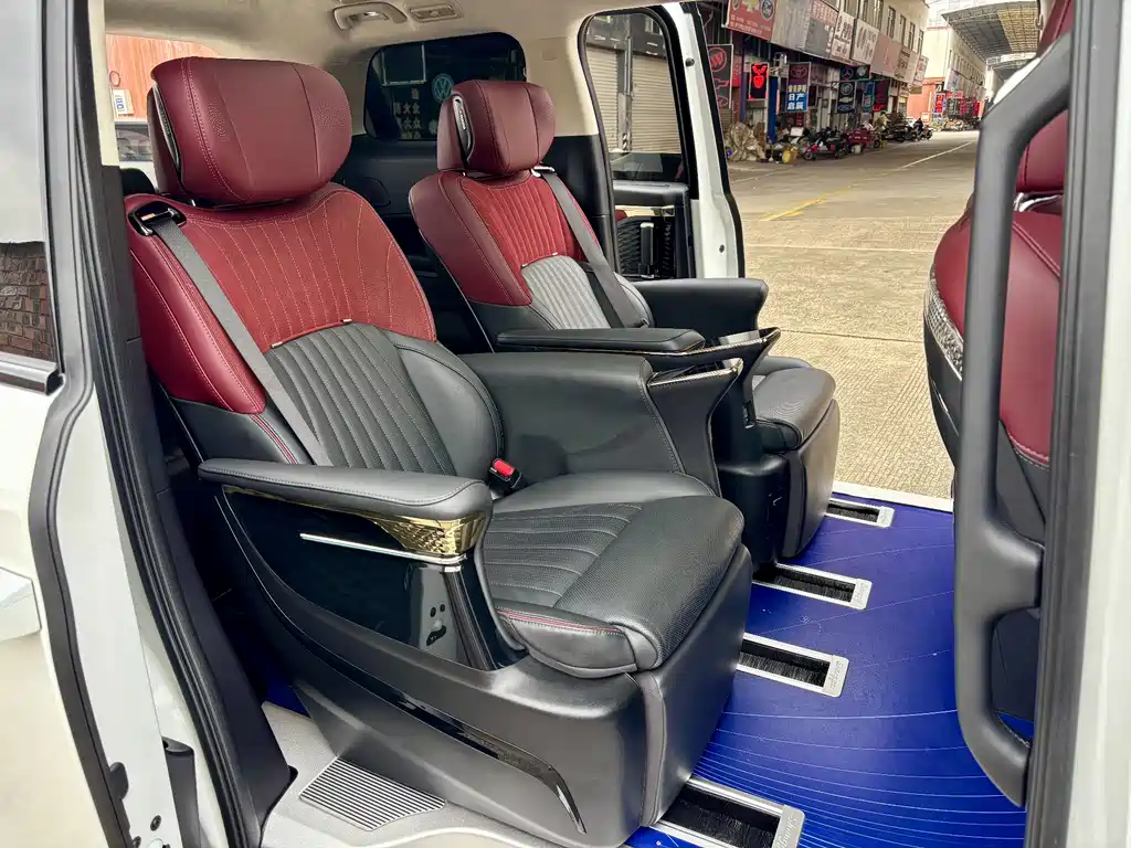 GAC Motor Trumpchi E9 — фото 13