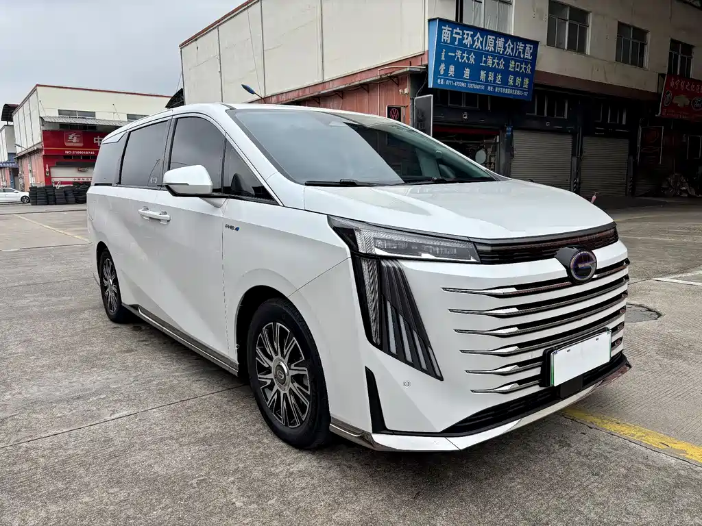 GAC Motor Trumpchi E9 — фото 3