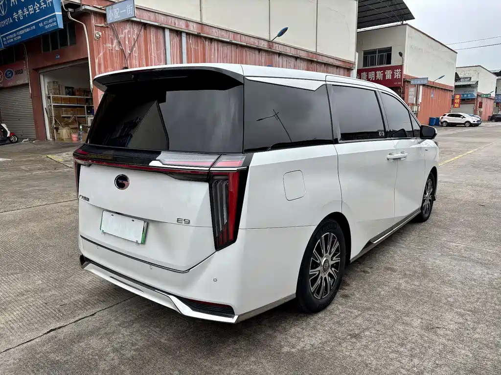 GAC Motor Trumpchi E9 — фото 6