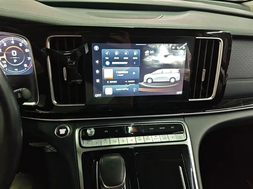 GAC Motor Trumpchi M8 — фото 13