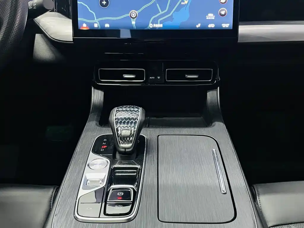 GAC Motor Trumpchi GS8 — фото 13
