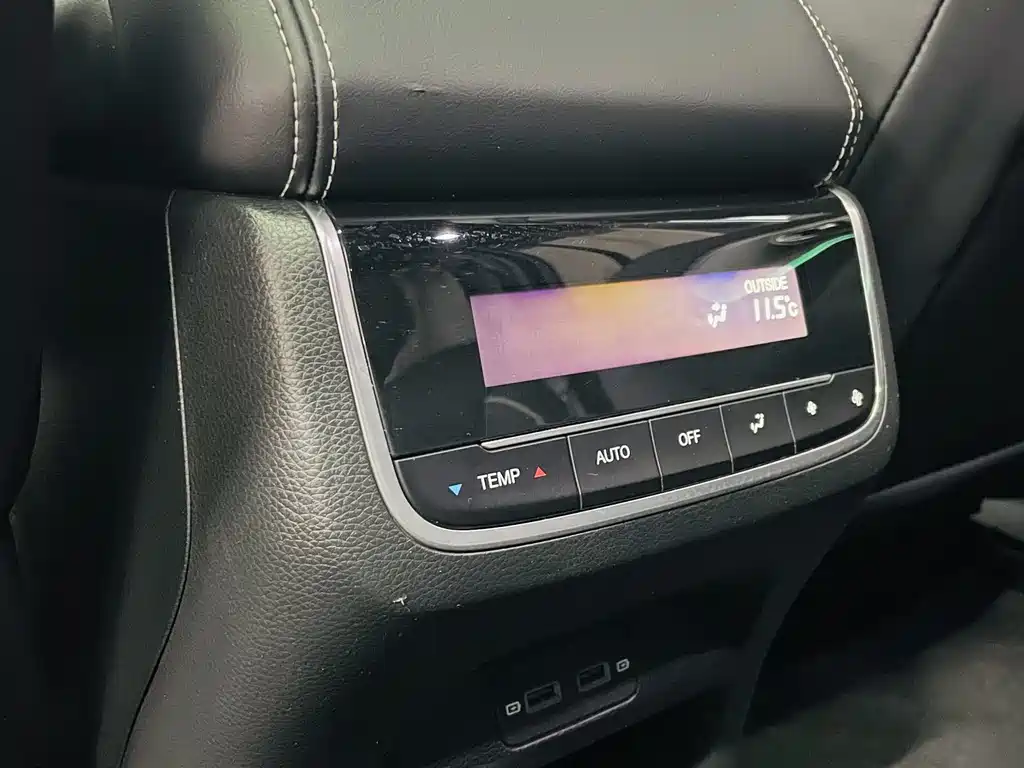 GAC Motor Trumpchi GS8 — фото 15