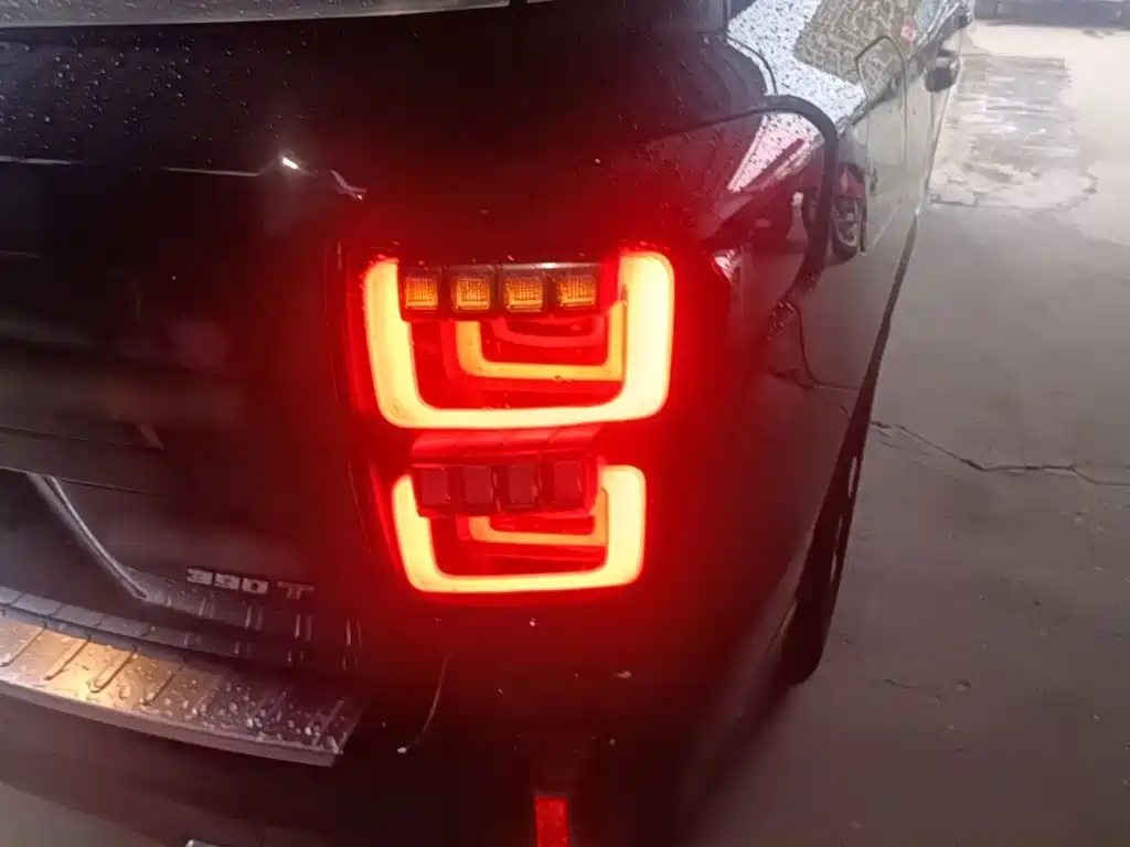 GAC Motor Trumpchi GS8 — фото 25