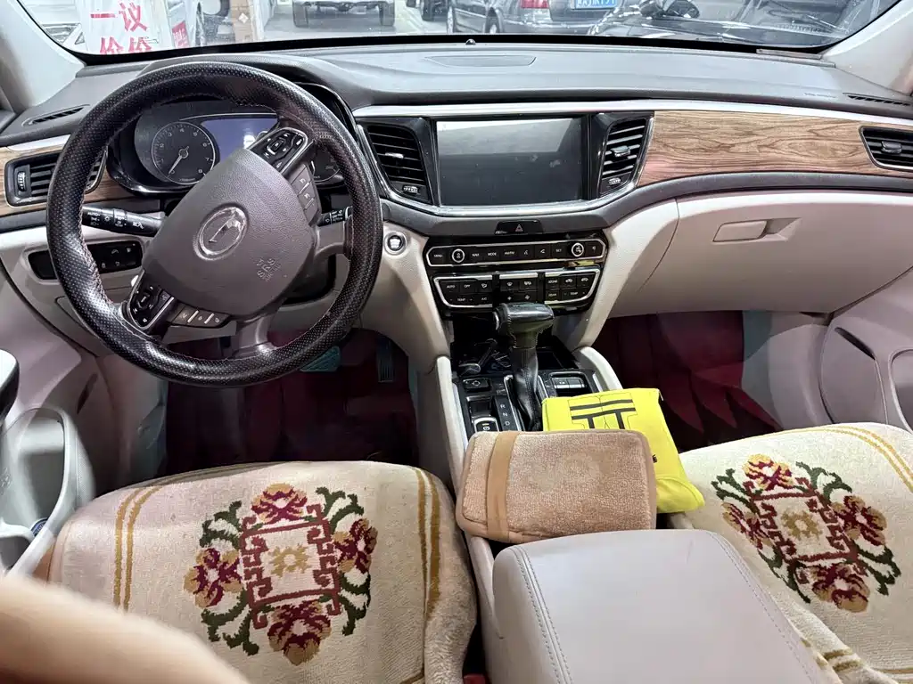 GAC Motor Trumpchi GS8 — фото 13