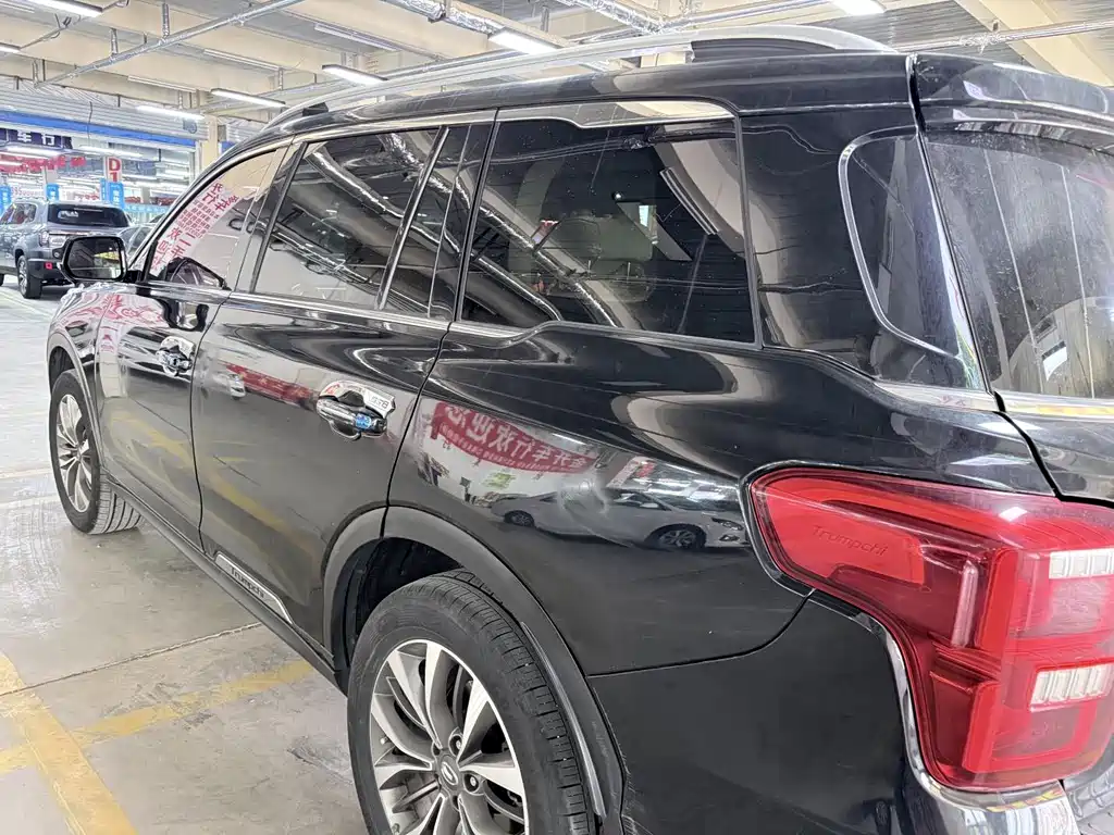 GAC Motor Trumpchi GS8 — фото 20