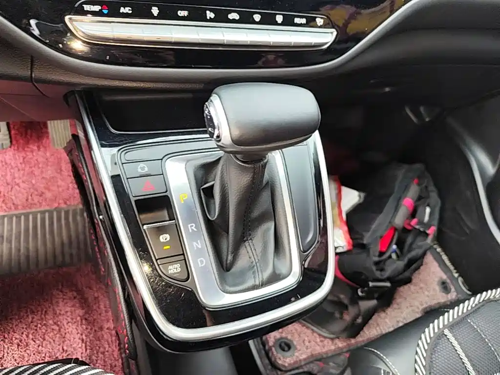 GAC Motor Trumpchi M6 — фото 14