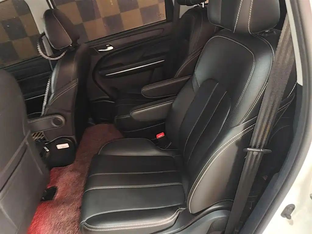 GAC Motor Trumpchi M6 — фото 17