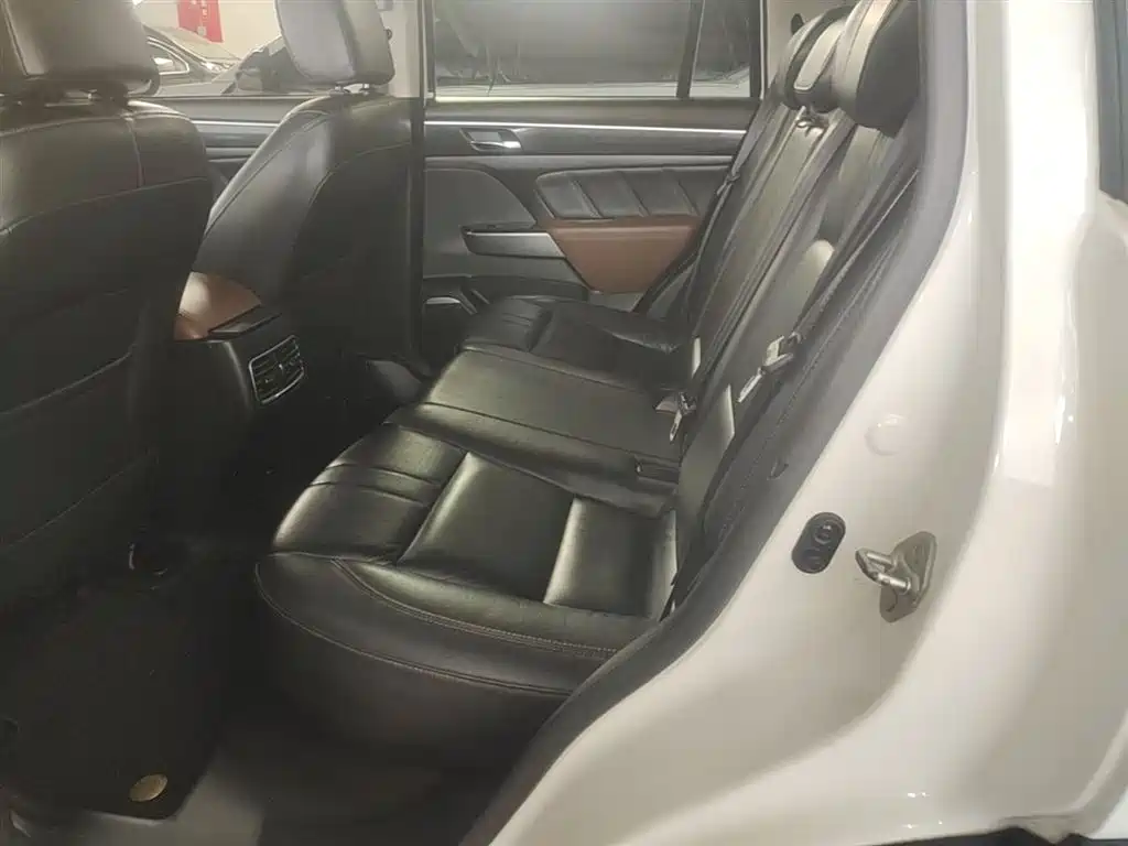 GAC Motor Trumpchi GS7 — фото 17
