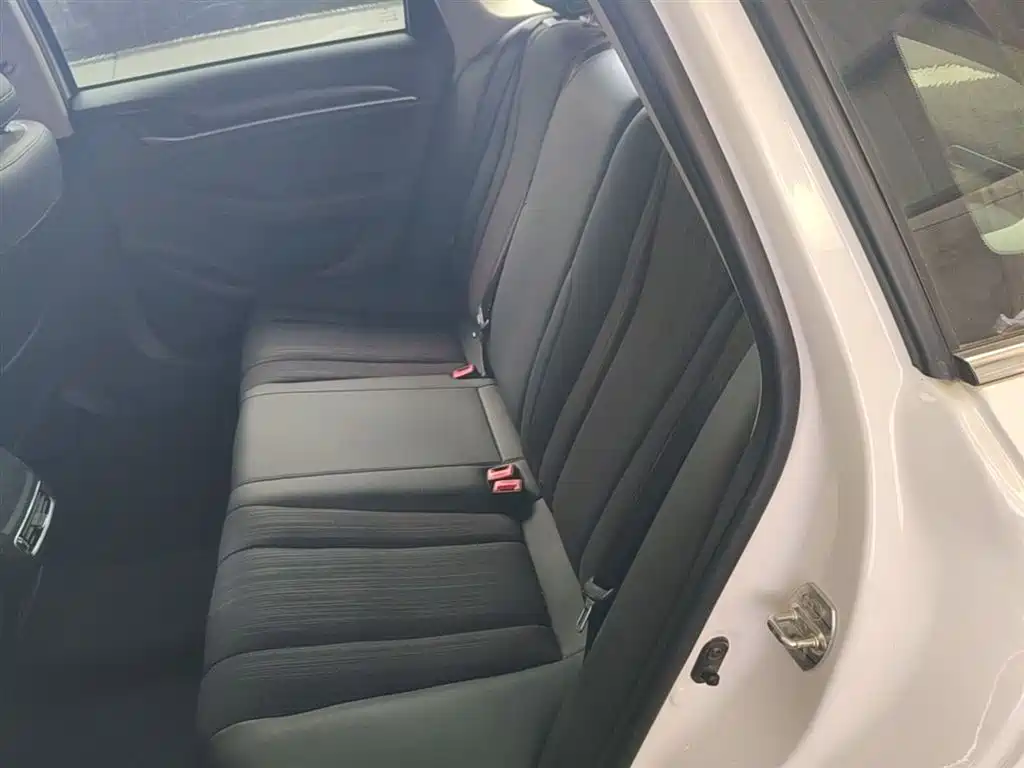 GAC Motor Trumpchi GA6 — фото 17