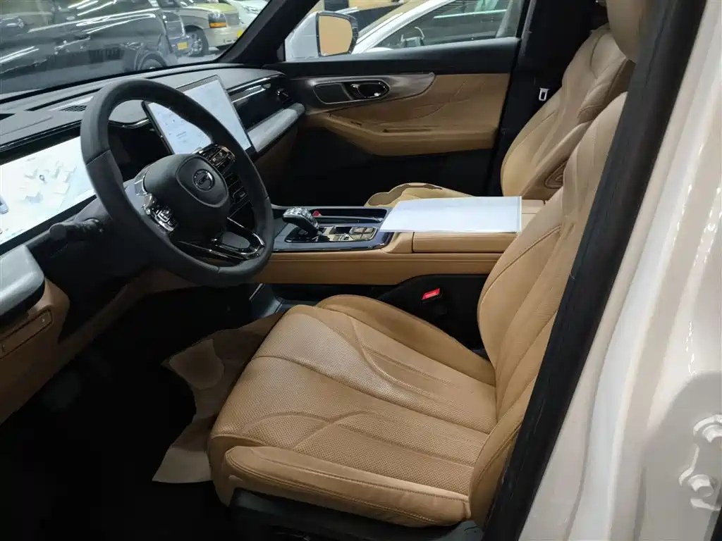 GAC Motor Trumpchi ES9 — фото 15