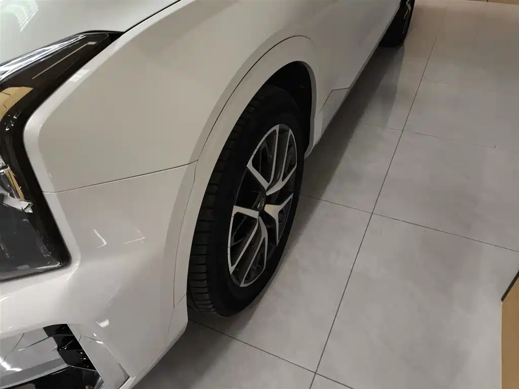 GAC Motor Trumpchi ES9 — фото 23