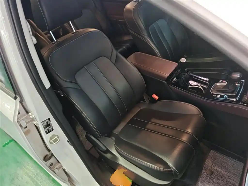 GAC Motor Trumpchi M6 — фото 25
