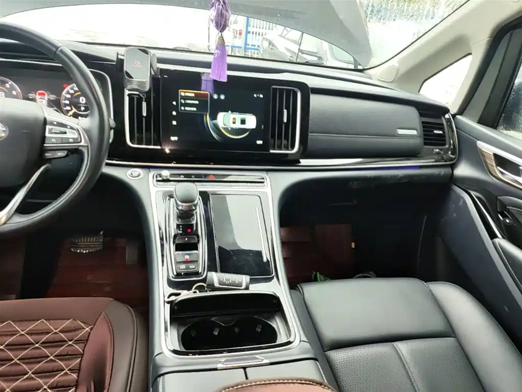 GAC Motor Trumpchi M8 — фото 13