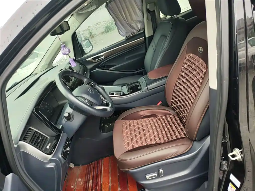 GAC Motor Trumpchi M8 — фото 15