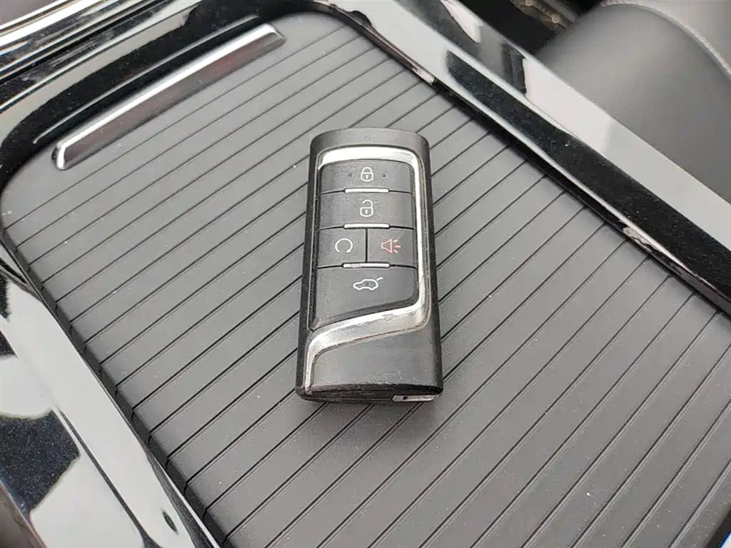 GAC Motor Trumpchi M6 — фото 9