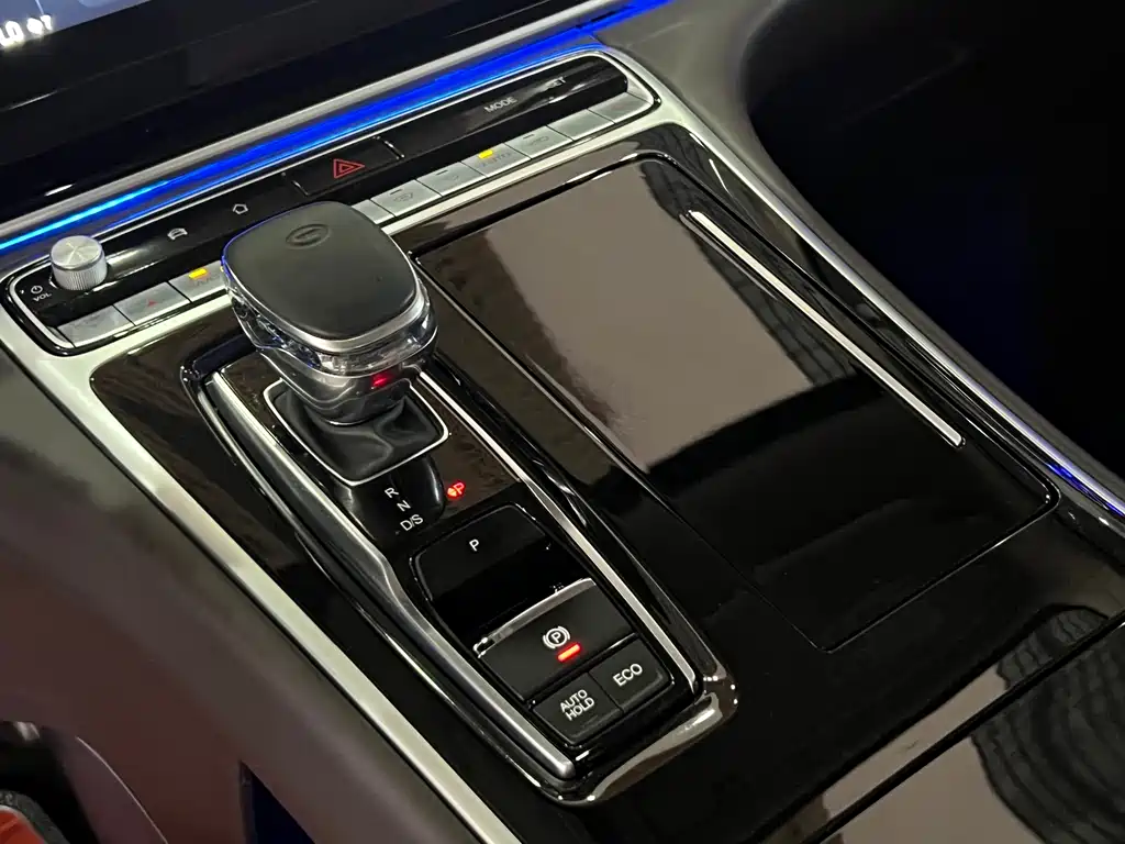 GAC Motor Trumpchi M8 — фото 11