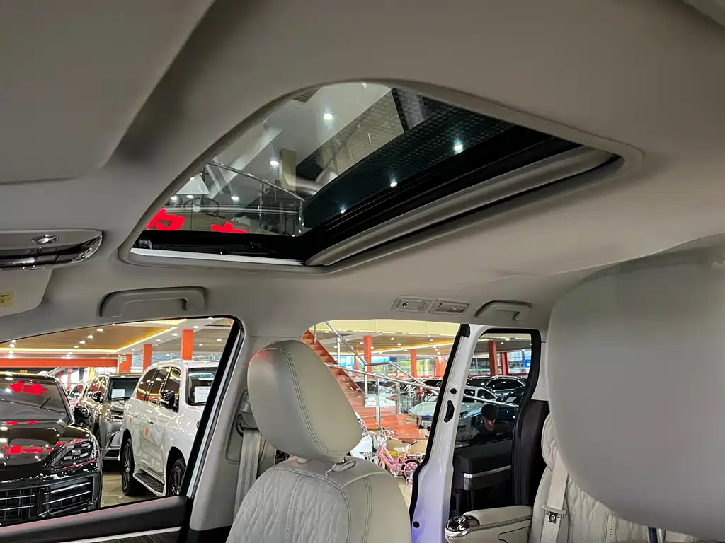 GAC Motor Trumpchi M8 — фото 15
