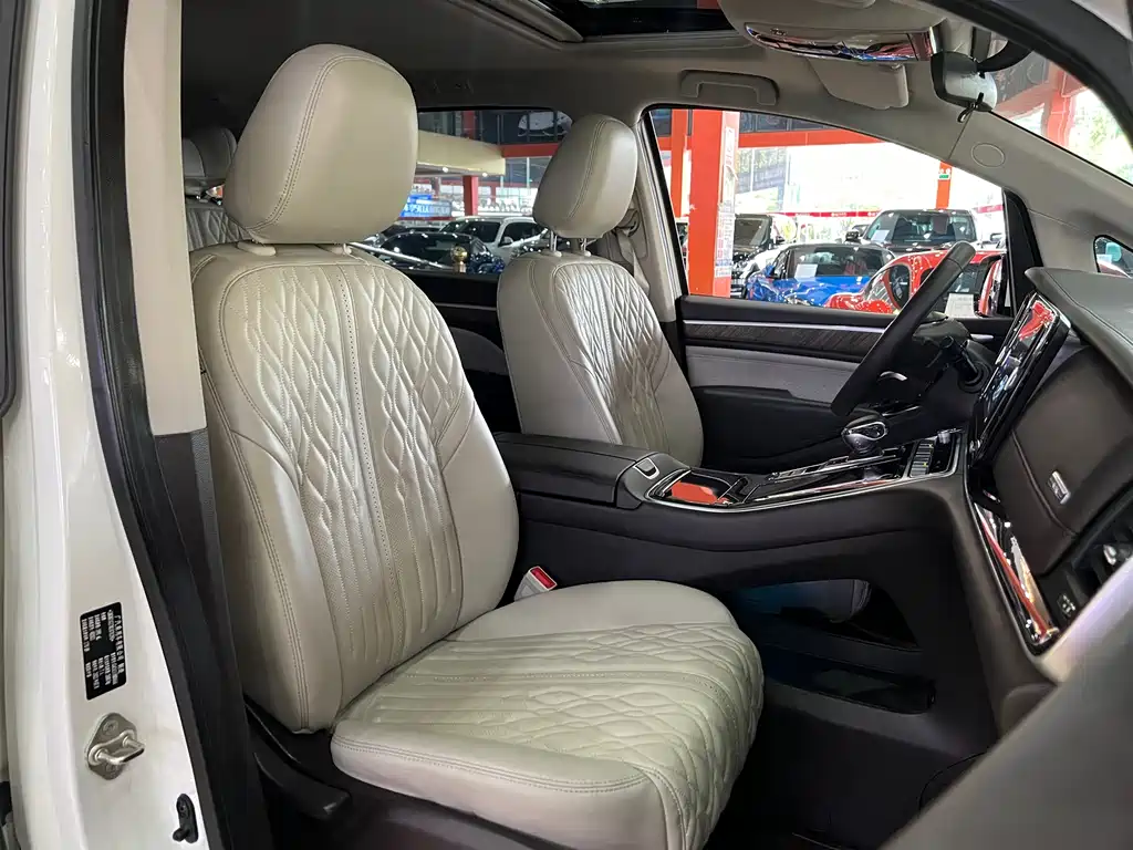 GAC Motor Trumpchi M8 — фото 16