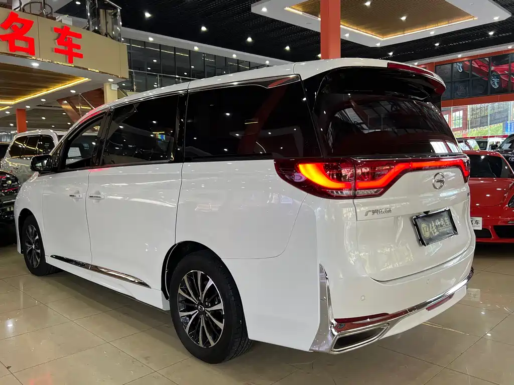 GAC Motor Trumpchi M8 — фото 6