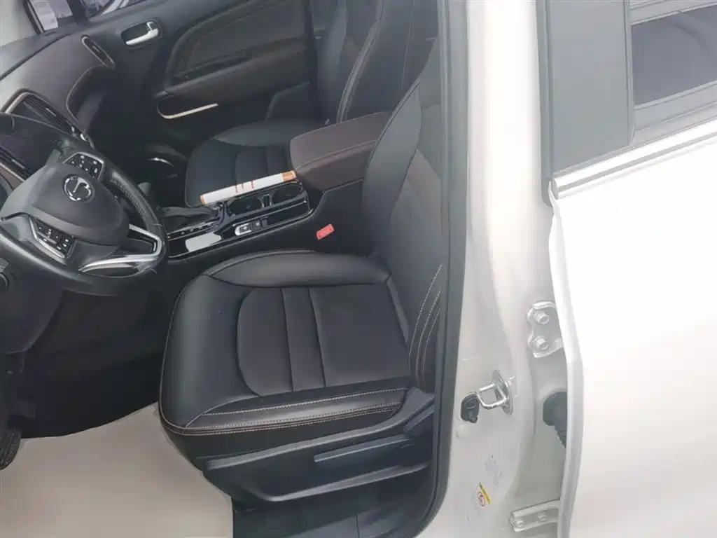 GAC Motor Trumpchi GS3 — фото 15